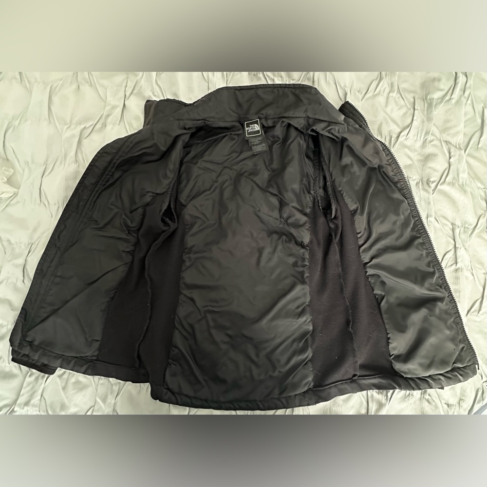 The North Face Girls' Quilted 10-12 Jacket - Picture 5 of 11